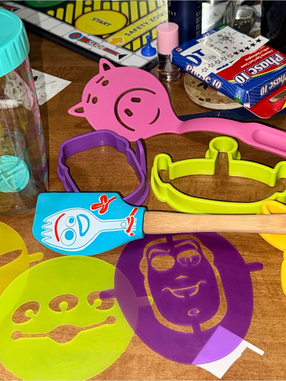 Pampered Chef Disney Pixar Toy Story Kitchen & Pancake Set